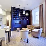 Apartment Deluxe *