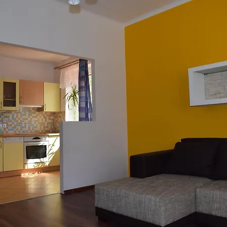 Apartment Deluxe